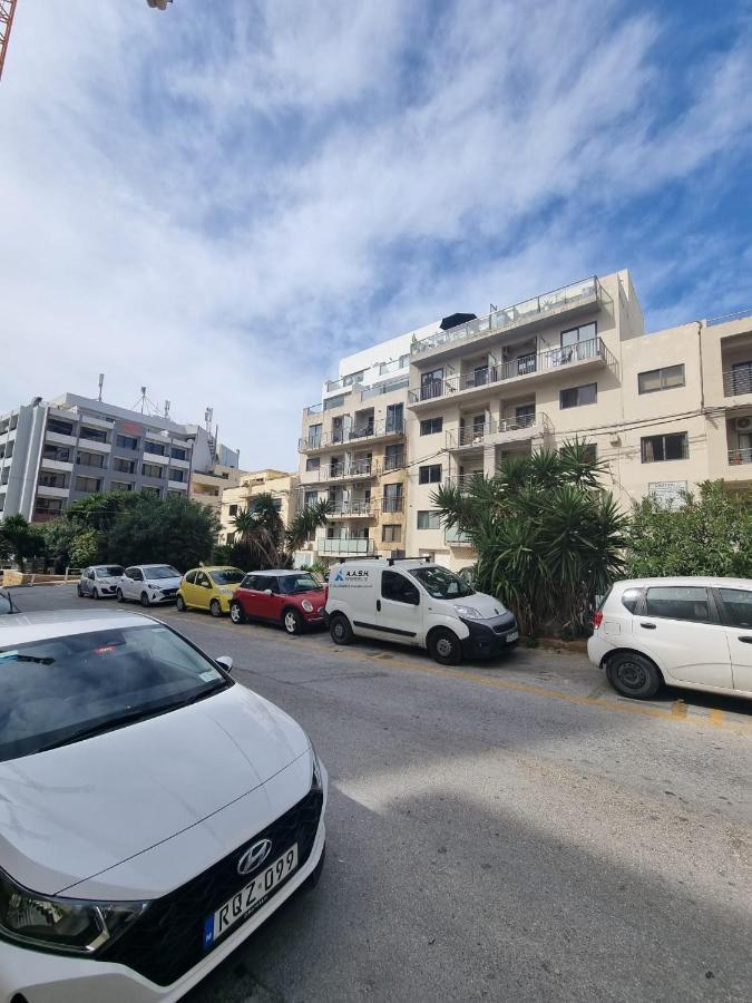 Apartment Korzo Saint Julian's